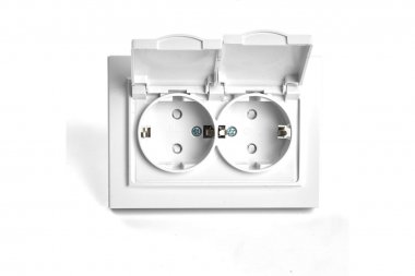 Фотография товара 'Feron 49139 Розетка STEKKER PST16-9015-01 на 2 гнездо, с крышкой, с заземлением'