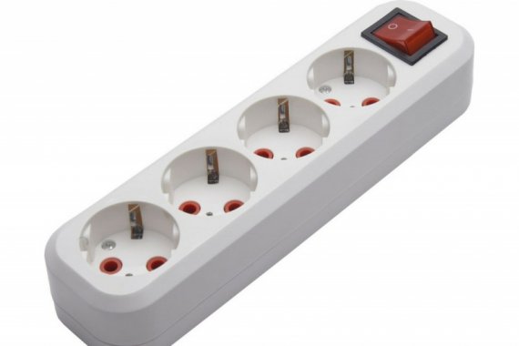 Фотография товара 'Feron Розетка переносная разборная 4-местная с/з с выключателем PST16-411-20, белый 39015'